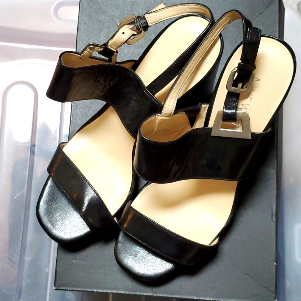Black heeled sandles nine west size 7